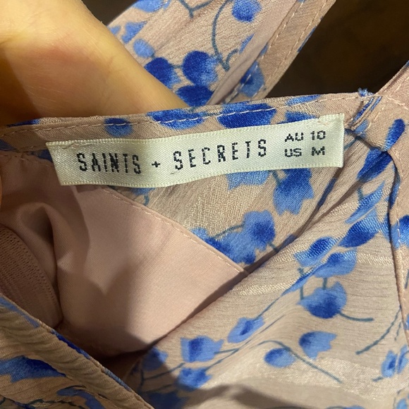 Dress- Small - Picture 2 of 3